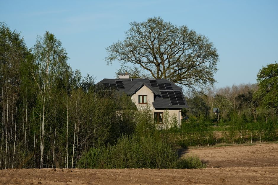 Selling Your Home? Here's How Solar Leases Transfer