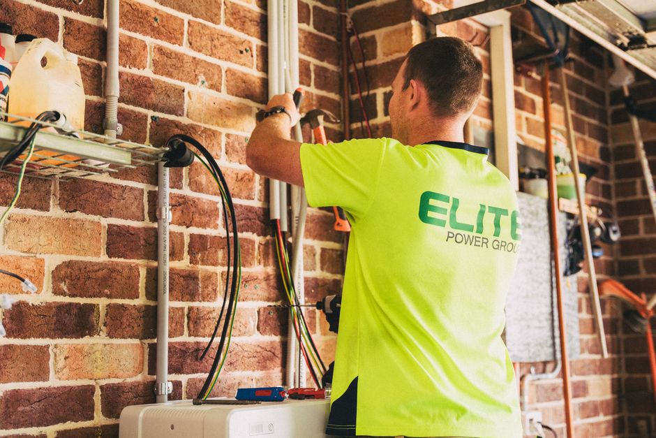 Battery-as-a-Service: Should Solar Owners Subscribe Instead of Buy?
