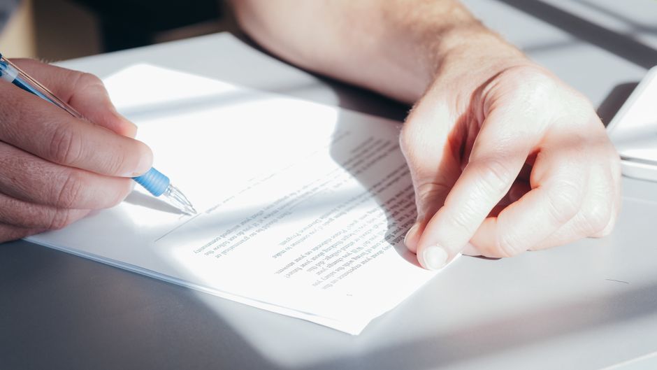 Solar Leases vs. Buying: Which Path Wins